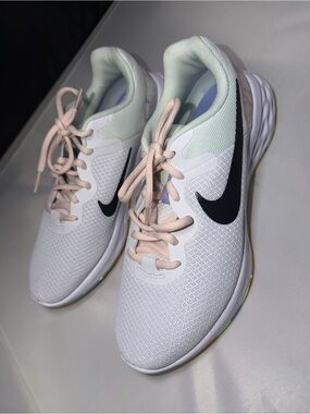 Nike Revolution 6 Next Nature Premium Running Shoes